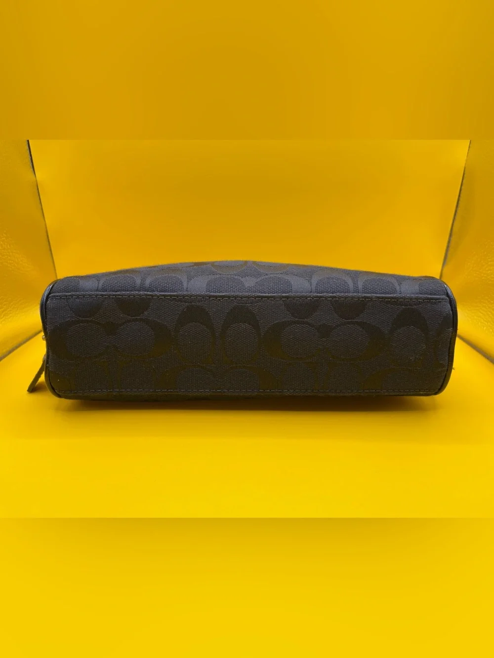 Coach Black Signature Jacquard Large Cosmetic Pouch COA Authentication NWOT NCO